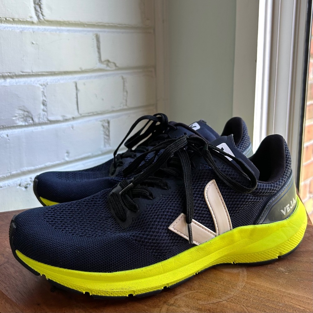 Veja Men's Marlin V-Knit Trainer Sneakers Navy Blue Lime 8.5 Athletic Casual